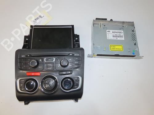 Used Radio Radio CITROËN C4 II (NC_) 1.6 HDi 110 (112 hp) 31796635 31796635