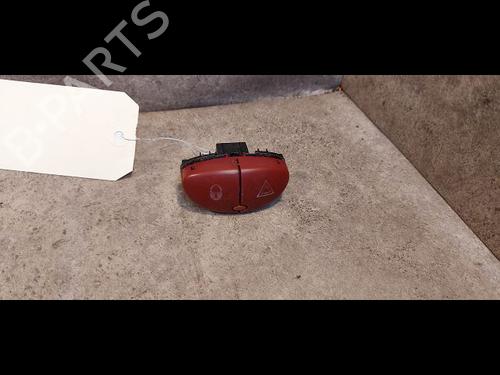 Used Warning switch Warning switch PEUGEOT 206 Hatchback (2A/C) 1.4 HDi eco 70 (68 hp) 9613608 9613608