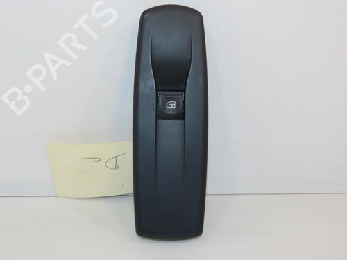 Used Switch RENAULT LAGUNA III (BT0/1) 1.5 dCi (BT00, BT0A, BT0T, BT1J) (110 hp) 17868424