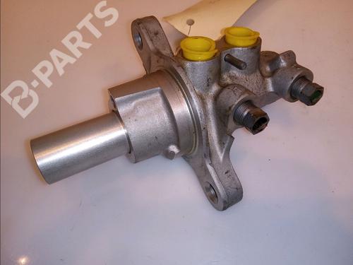 Used Brake master cylinder RENAULT LAGUNA III Grandtour (KT0/1) 2.0 dCi (KT07, KT0J, KT14, KT1A, KT1S) (131 hp) 12197983