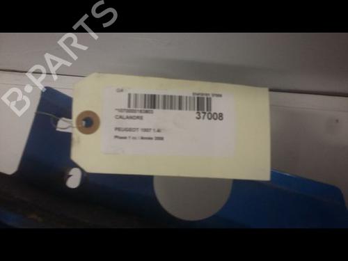 front-grille-peugeot-1007-km_-14-7804r7-2005-9616857 main image