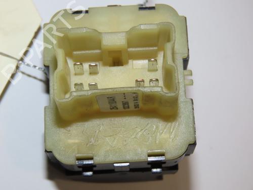 Left front window switch RENAULT CLIO IV (BH_) 1.5 dCi 75 | BP28831747I27