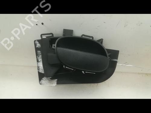 Used Rear left interior door handle Rear left interior door handle PEUGEOT 206+ (2L_, 2M_) 1.4 i (2LKFWA, 2MKFWA) (75 hp) 9596542 9596542