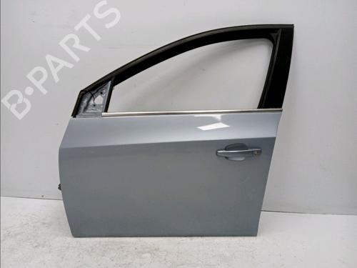 Used Left front door CHEVROLET CRUZE (J300) 1.8 (141 hp) 18204681