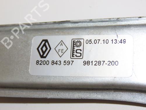 Front right window mechanism RENAULT CLIO III Grandtour (KR0/1_) 1.6 16V (KR0B) | BP28831143C23 