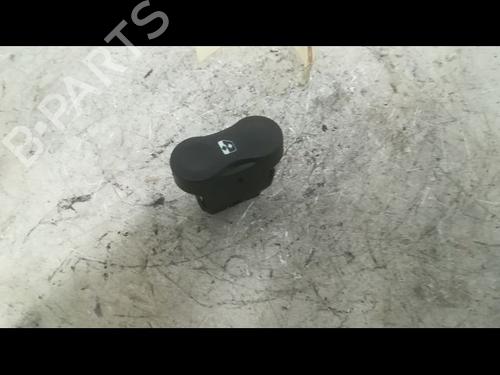 Used Left front window switch Left front window switch DACIA SANDERO 1.4 MPI LPG (72 hp) 9606091 9606091