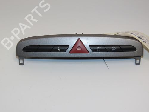 Used Warning switch PEUGEOT 308 I (4A_, 4C_) 2.0 HDi (136 hp) 26404356