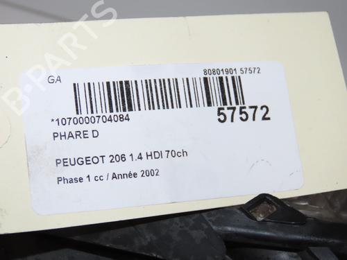 Used Right headlight PEUGEOT 206 Van 1.4 HDi (68 hp) 32432984
