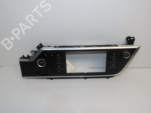 switch-citroen-c4-picasso-ii-2013-37062608 main image
