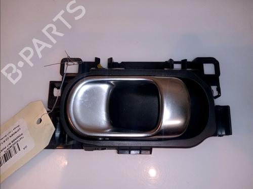 Used Front right interior door handle Front right interior door handle CITROËN C3 III (SX) 1.2 PureTech 82 (83 hp) 11102386 11102386