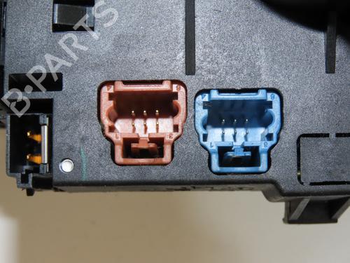 Used Steering column stalk PEUGEOT 407 (6D_) 2.0 HDi 135 (6DRHRH, 6DRHRE, 6DRHRG, 6DRHRJ) (136 hp) 30502411