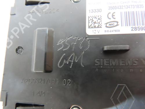 Used Card reader RENAULT MEGANE III Hatchback (BZ0/1_, B3_) 1.6 dCi (BZ00, BZ12, BZ13) (130 hp) 31030186