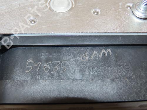 Used ABS pump RENAULT CLIO V (B7_) 1.0 SCe 65 (B7MG) (67 hp) 29441677