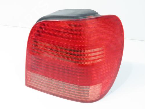 Used Right taillight Right taillight 33561893 33561893