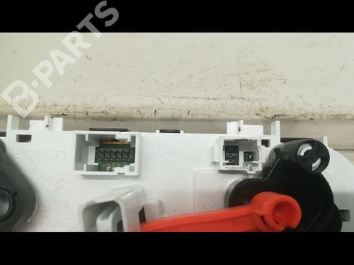 Climate control PEUGEOT 208 I (CA_, CC_) 1.2 VTi 68 / PureTech 68 | BP9597602I5