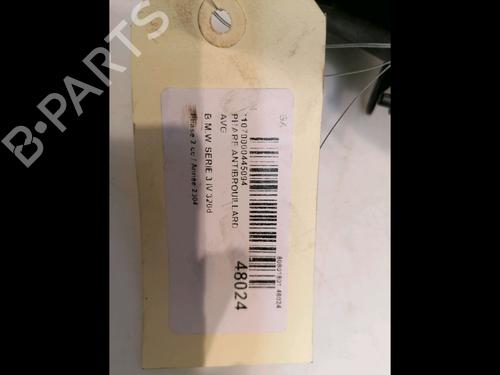 Used Left front fog light BMW 3 (E90) 320 d (150 hp) 15813400