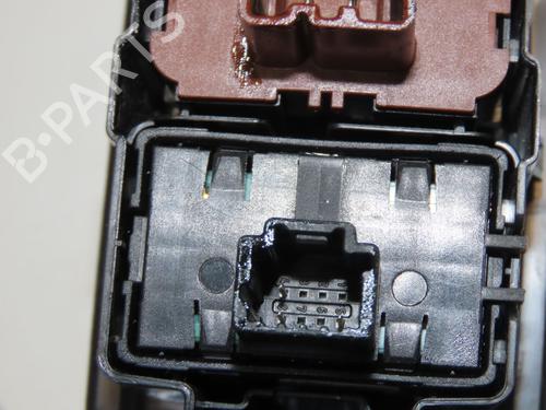 Left front window switch DACIA SANDERO III 1.0 TCe 90 | BP38527523I27 - Image 5