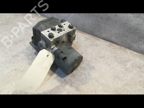 Used ABS pump VW PASSAT B5.5 (3B3) 1.9 TDI (130 hp) 9611880