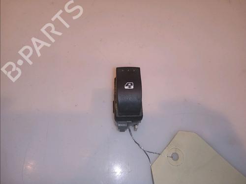 Used Right rear window switch Right rear window switch RENAULT LAGUNA II Grandtour (KG0/1_) 1.9 dCi (KG1V) (130 hp) 9608384 9608384