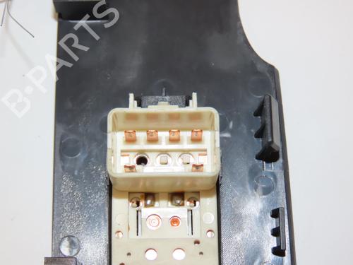 switch-chevrolet-captiva-c100-c140-2006-28968416 main image