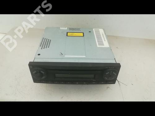 Used Radio SEAT IBIZA III (6L1) 1.9 TDI (100 hp) 9598481
