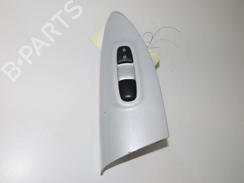 Commutateur NISSAN JUKE (F15) 1.6 (117 hp) 32354744