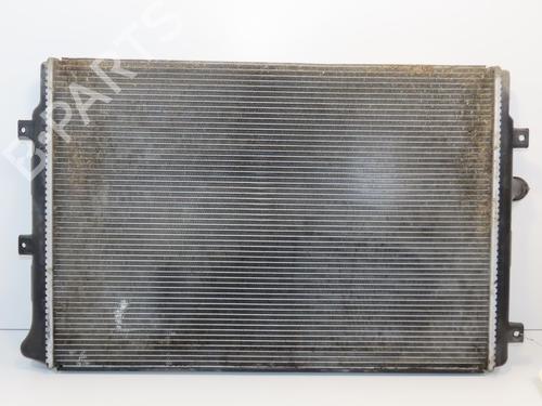 water-radiator-vw-beetle-5c1-5c2-2011-2012-2013-2014-2015-2016-2017-2018-2019-28829170 main image