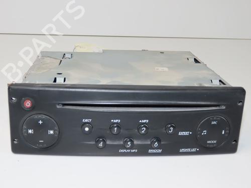 Used Radio Radio RENAULT MASTER II Van (FD) 2.5 dCi (FD01, FD02, FD21, FD22, FD31, FD32, FD3Y, FD71,... (120 hp) 36395948 36395948