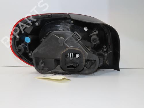 Right taillight CITROËN C3 III (SX) 1.2 VTi 82 | BP32253946C35 - Image 2