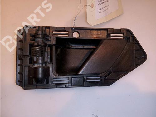 Used Front left interior door handle Front left interior door handle PEUGEOT PARTNER MPV (5_, G_) 1.4 (75 hp) 11183555 11183555