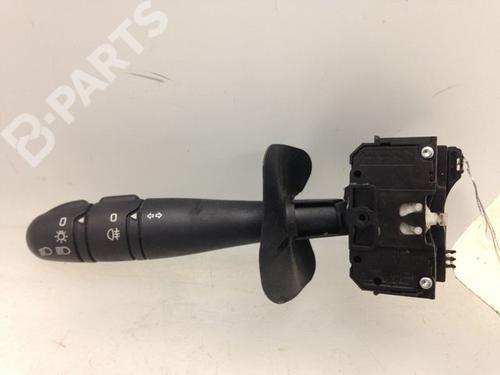 Used Steering column stalk RENAULT CLIO II (BB_, CB_) 1.5 dCi (B/CB08) (82 hp) 9592488
