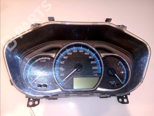 Used Instrument cluster TOYOTA YARIS (_P13_) 1.5 Hybrid (NHP130_, NHP130) (101 hp) 11101299