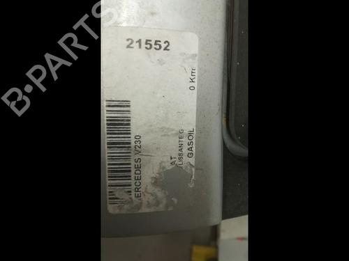 Porta lateral/correr esquerda Porta lateral/correr esquerda MERCEDES-BENZ V-CLASS (638/2) V 230 TD (638.274) (98 hp) 23177145 23177145