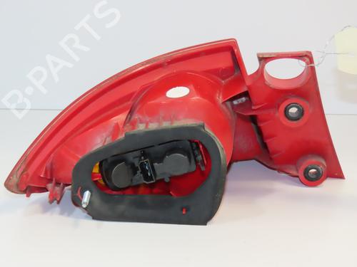 Used Right taillight SEAT LEON (1P1) 1.9 TDI (105 hp) 28832627