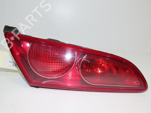 Farolim esquerdo da mala Farolim esquerdo da mala ALFA ROMEO 159 Sportwagon (939_) 1.9 JTDM 8V (939BXE1B) (120 hp) 31121208 31121208