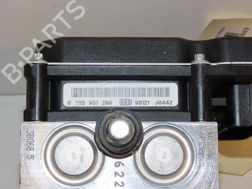 Used ABS pump PEUGEOT 407 (6D_) 2.0 HDi (6DRHRH) (140 hp) 17551968