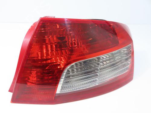 Used Right taillight Right taillight PEUGEOT 407 (6D_) 1.6 HDi 110 (6D9HZC, 6D9HYC) (109 hp) 36495833 36495833