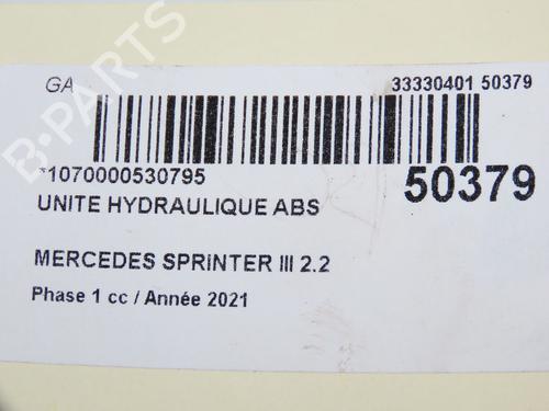 Used ABS pump MERCEDES-BENZ SPRINTER 3,5-t Van (B907, B910) 316 CDI RWD (907.631, 907.633, 907.635, 907.637) (163 hp) 32486114