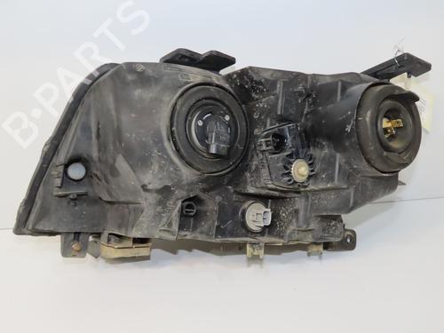 Right headlight SUZUKI GRAND VITARA II (JT, TE, TD) 1.9 DDiS All-wheel Drive (JT419, TD44, JB419WD, JB419XD,... | BP32076158C29