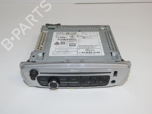 Used Radio Radio 37650786 37650786