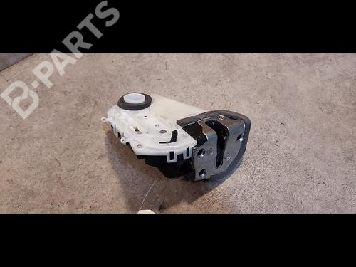 Høyre bak lås TOYOTA YARIS (_P9_) 1.4 D-4D (NLP90_, NLP90R) (90 hp) 9608087