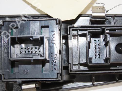 Left front window switch FIAT PUNTO EVO (199_) 1.3 D Multijet | BP33860686I27 - Image 2