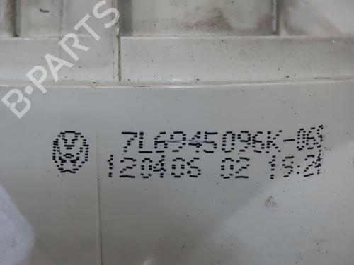 Right taillight VW TOUAREG (7LA, 7L6, 7L7) 2.5 R5 TDI | BP19170791C35 