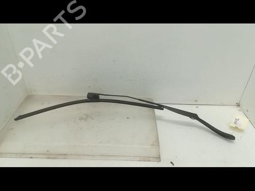 Used Front windshield wiper arm RENAULT MEGANE II Estate (KM0/1_) 1.9 dCi (KMRG, KM1G, KM0G, KM2C) (120 hp) 14881250