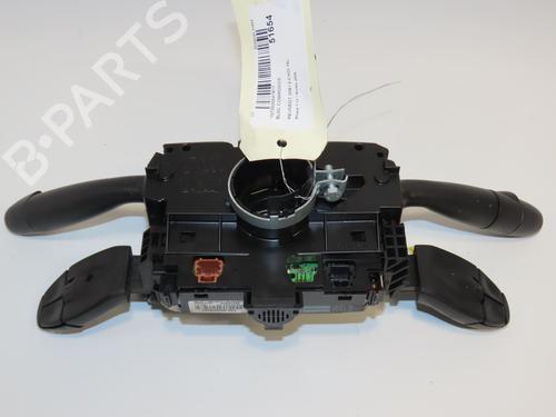 Used Steering column stalk PEUGEOT 308 I (4A_, 4C_) 2.0 HDi (136 hp) 28801704