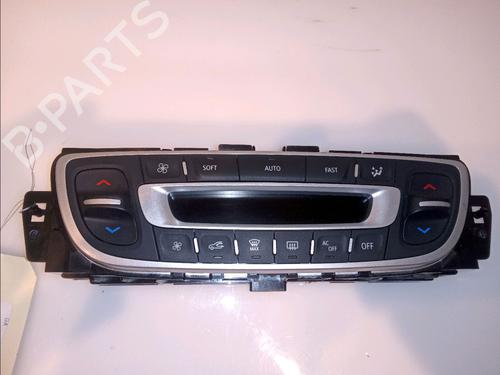 Used Climate control RENAULT MEGANE III Hatchback (BZ0/1_, B3_) 1.9 dCi (BZ0N, BZ0J) (131 hp) 11101027