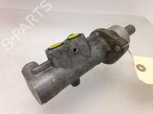 Used Brake master cylinder PEUGEOT 406 Coupe (8C) 2.0 16V (136 hp) 9593360