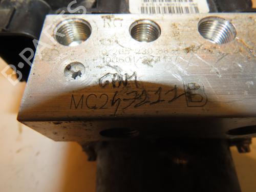 ABS pump PEUGEOT 5008 (0U_, 0E_) 1.6 HDi | BP16825702M43 