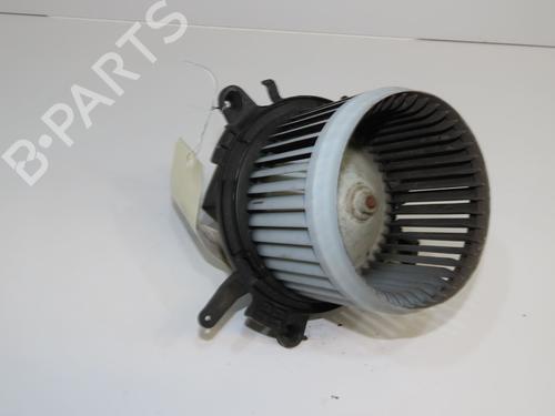 Used Heater blower motor Heater blower motor PEUGEOT 5008 II (MC_, MJ_, MR_, M4_) 1.6 BlueHDi 120 (MCBHZH, MCBHZW) (120 hp) 33860602 33860602