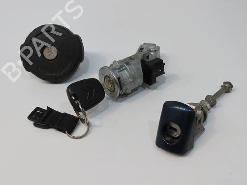 Used Electronic module Electronic module CITROËN C4 I (LC_) 1.6 HDi (90 hp) 32740677 32740677
